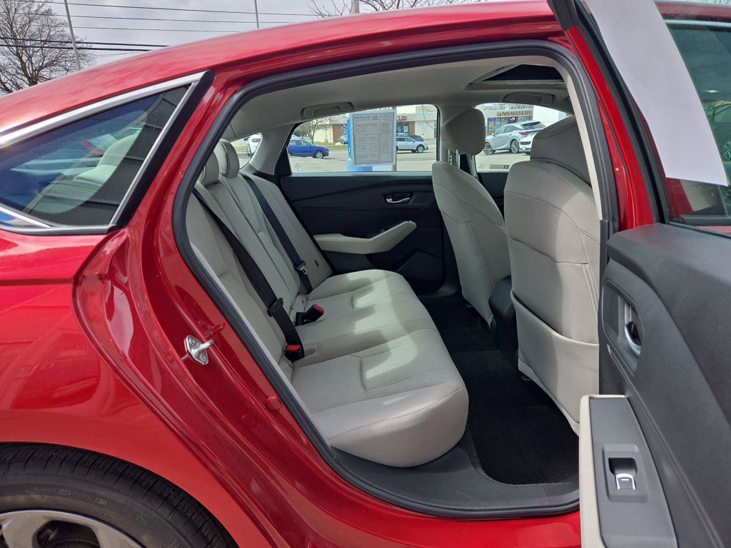 Certified 2024 Honda Accord EX image 27