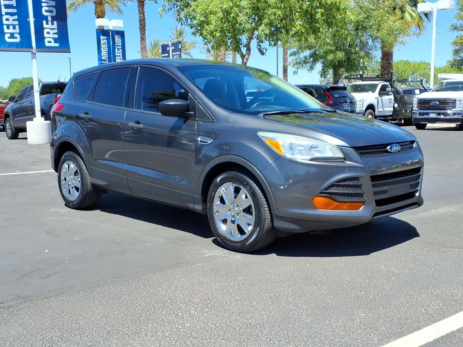 Used 2016 Ford Escape S FWD image 1