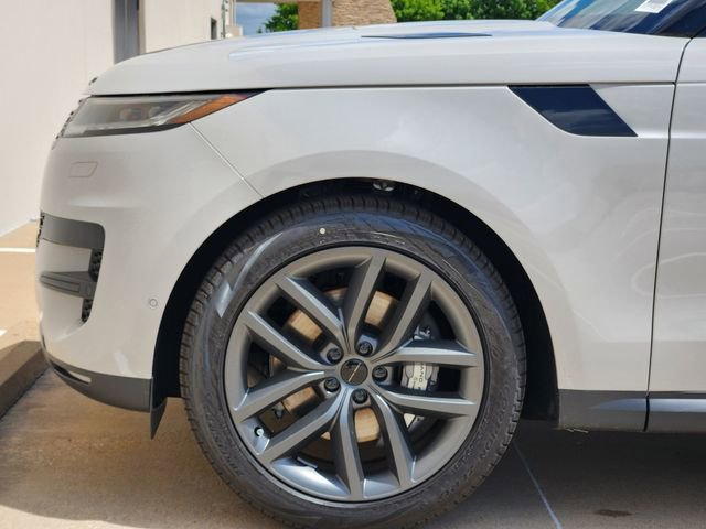 New 2026 Land Rover Range Rover Sport SE AWD/4WD image 6