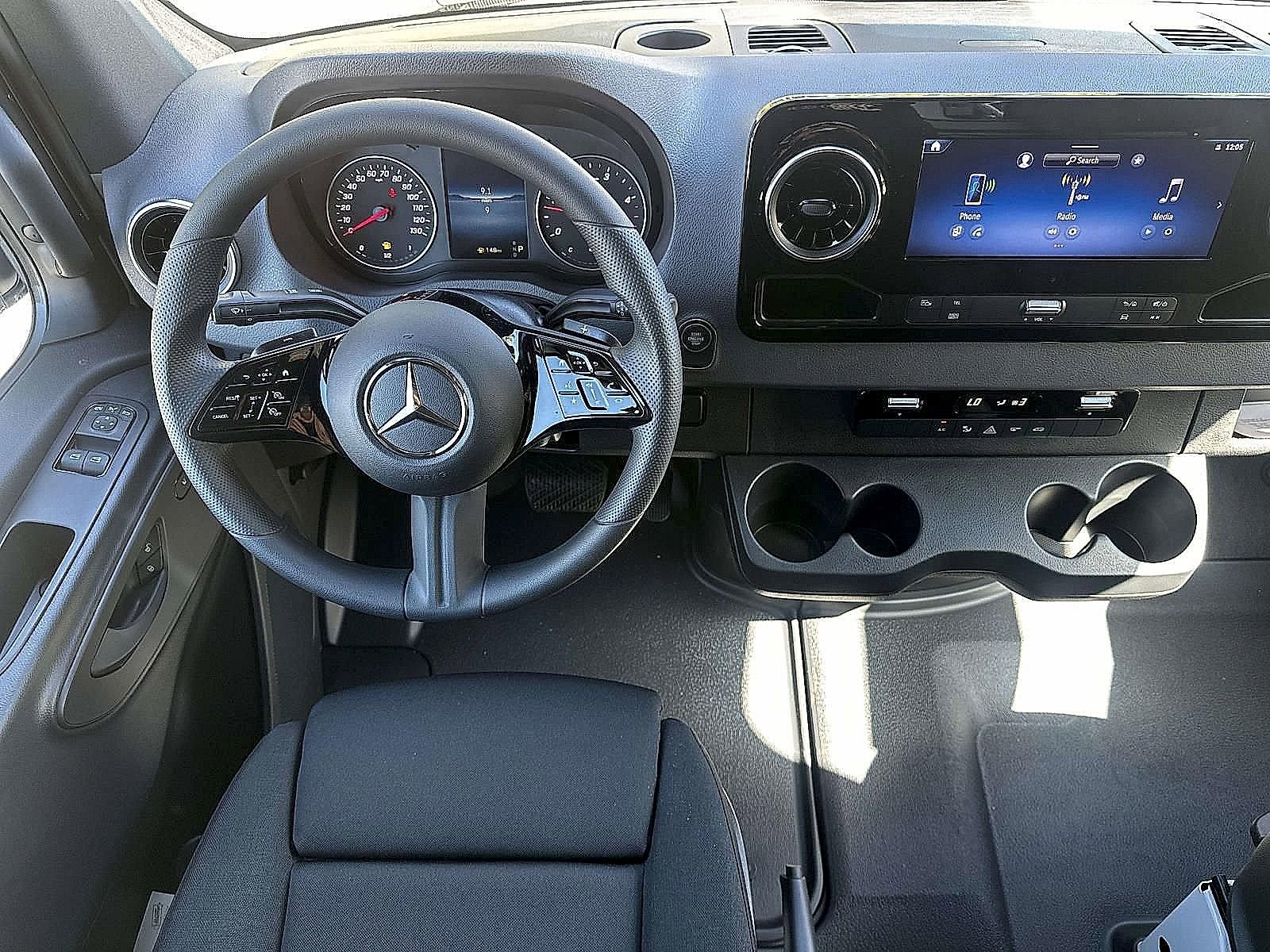 New 2025 Mercedes-Benz Sprinter 2500 image 14