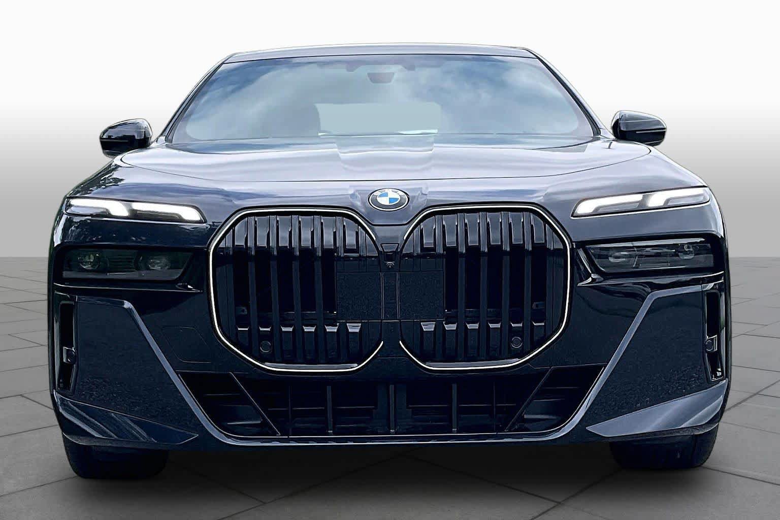 New 2026 BMW 760i xDrive w/ Autobahn Package AWD/4WD image 3