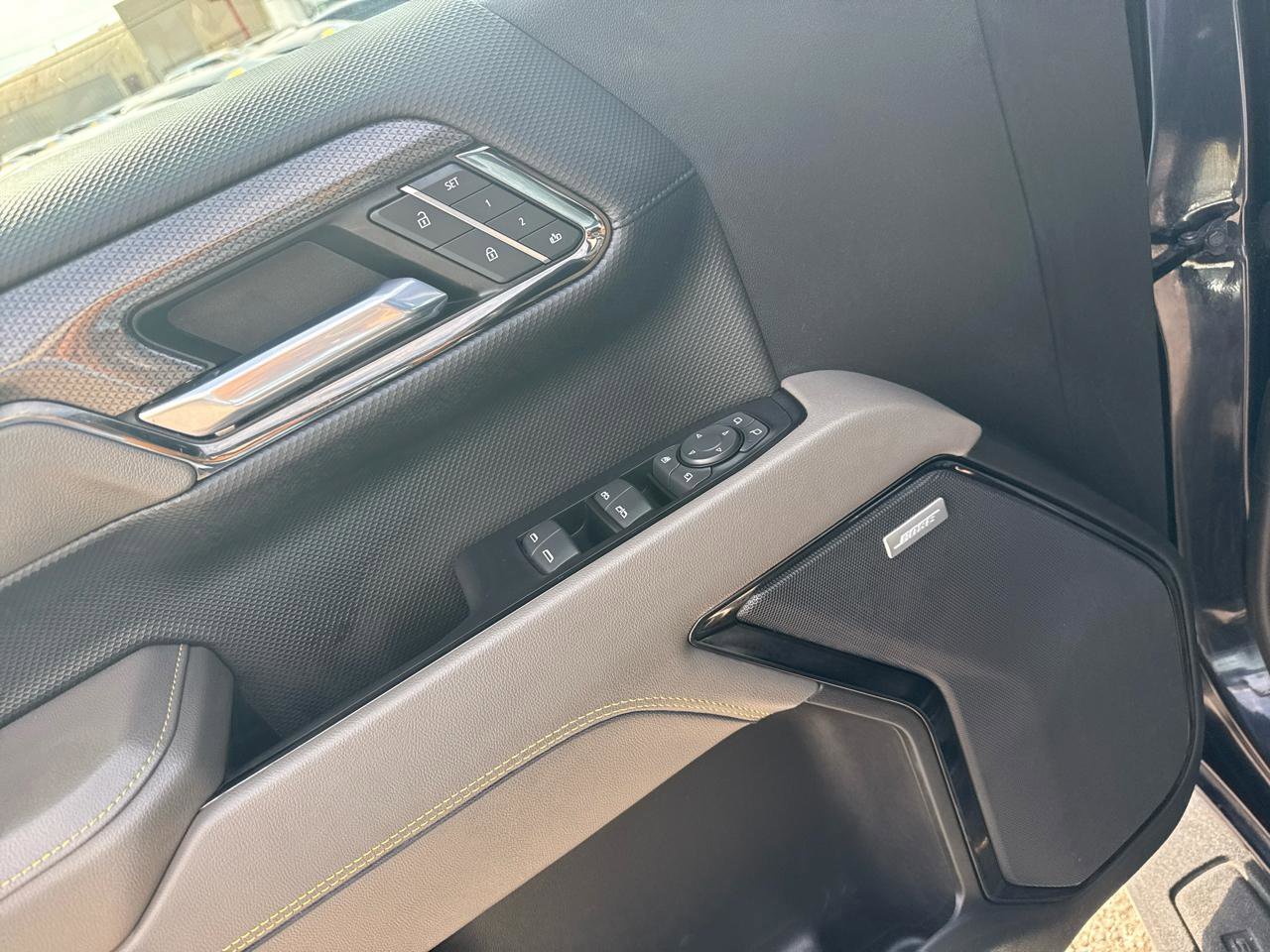 Used 2022 Chevrolet Silverado 1500 ZR2 w/ Technology Package AWD/4WD image 13