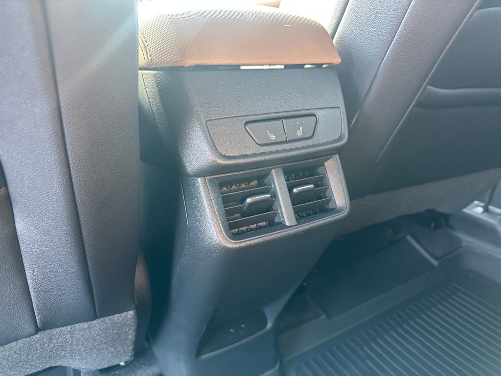 New 2026 Chevrolet Equinox ACTIV w/ Convenience Package III image 18