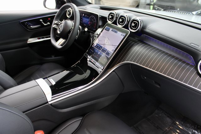 Used 2024 Mercedes-Benz GLC 300 image 13