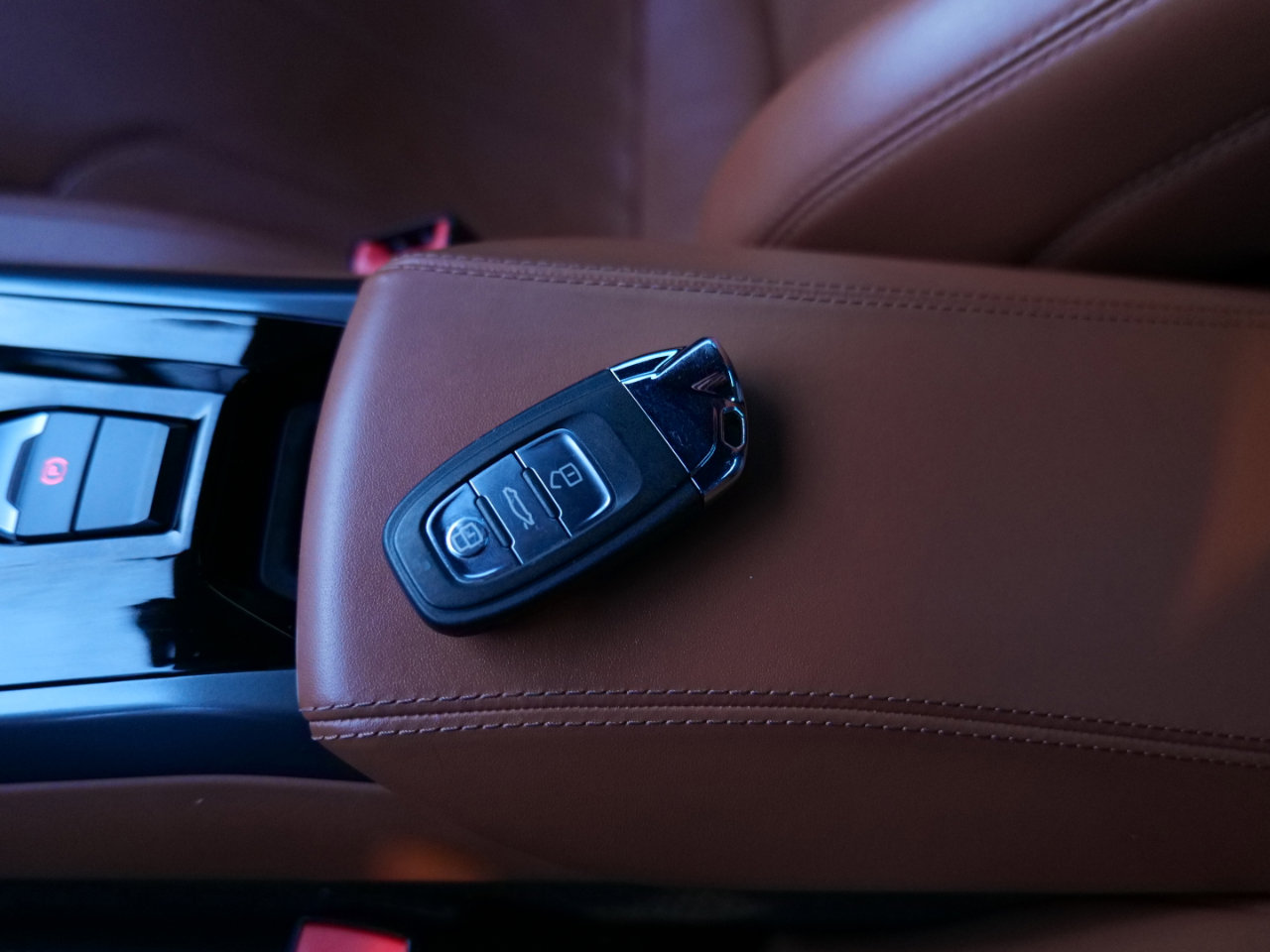 Used 2015 Lamborghini Huracan LP 610-4 image 34