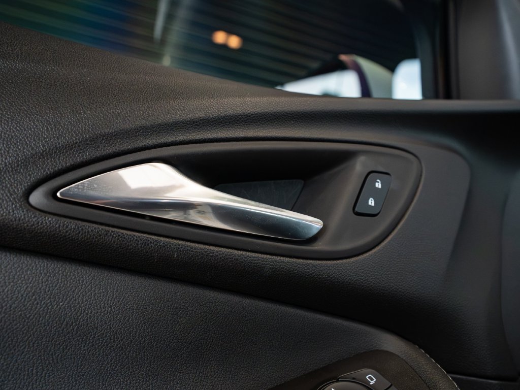 Used 2025 Buick Encore GX Preferred FWD image 22