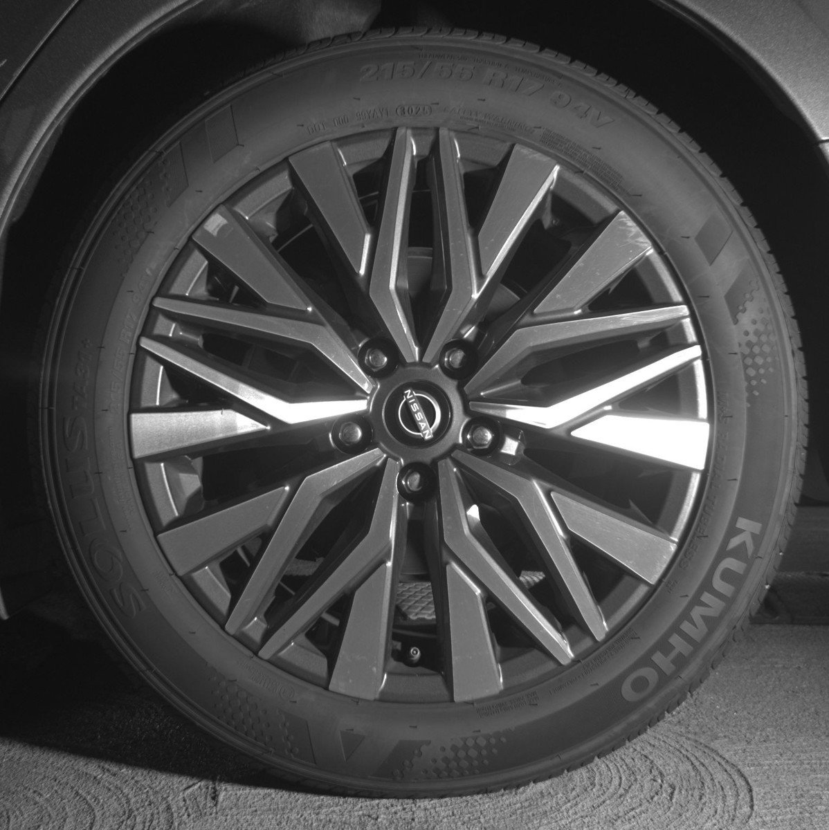 Used 2025 Nissan Altima 2.5 SV image 14