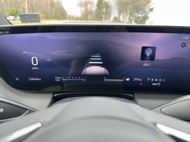 Used 2025 Buick Enclave Sport Touring image 12