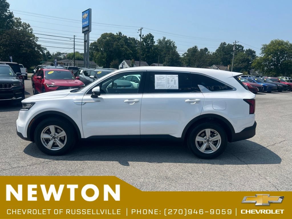 Used 2023 Kia Sorento LX FWD image 42