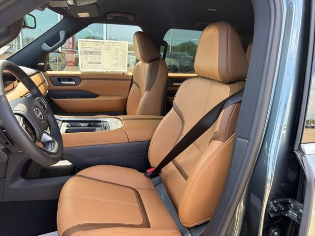 New 2026 Nissan Armada SL w/ Captain's Chari Seat Package image 9