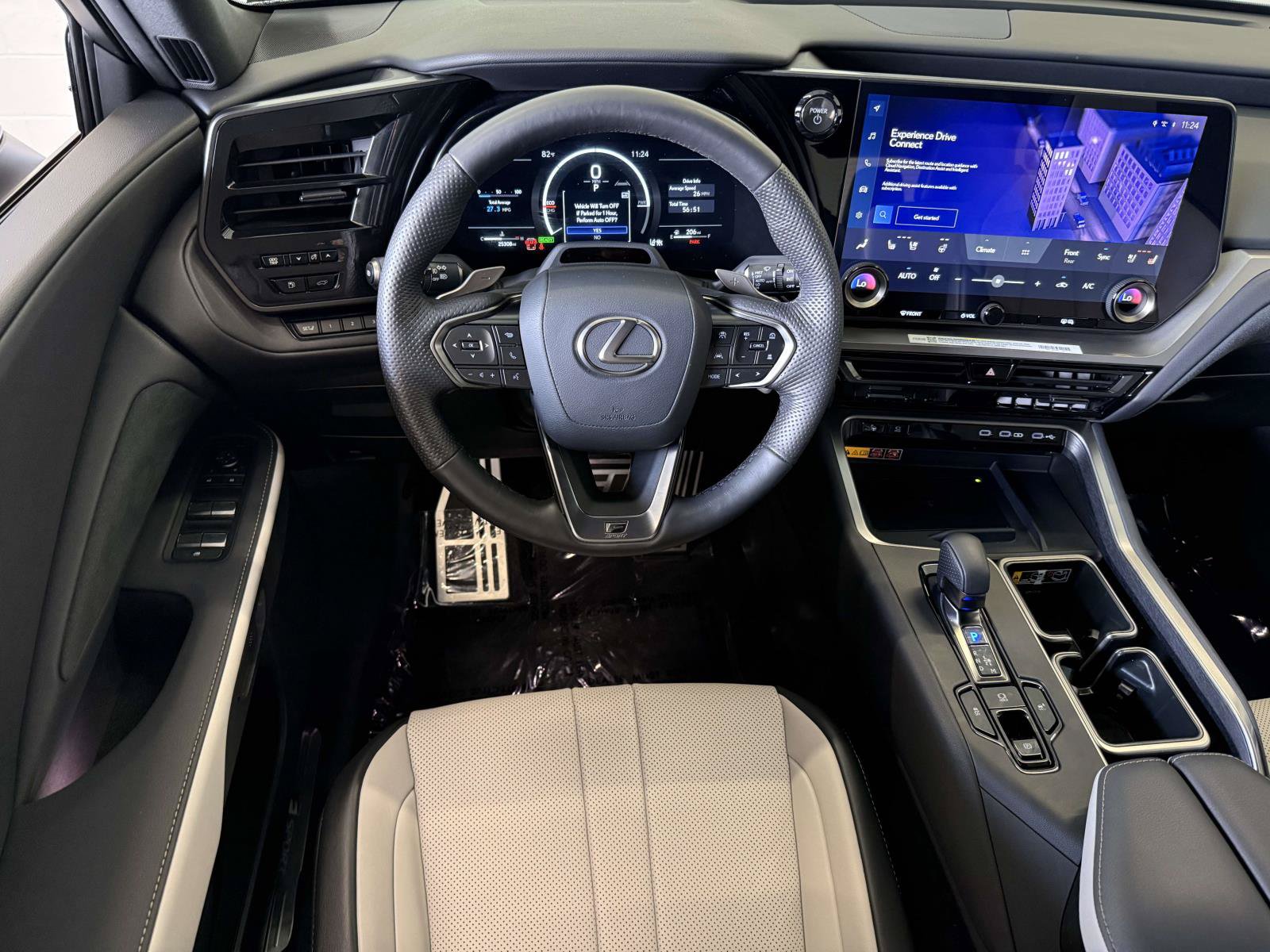 Certified 2025 Lexus TX 500h AWD w/ Technology Package image 4