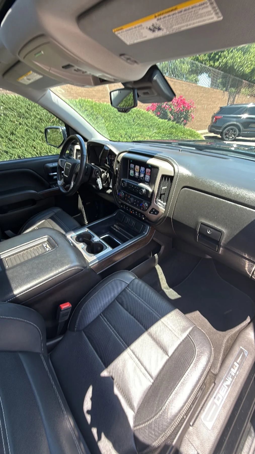 Used 2017 GMC Sierra 1500 Denali w/ Denali Ultimate Package AWD/4WD image 27