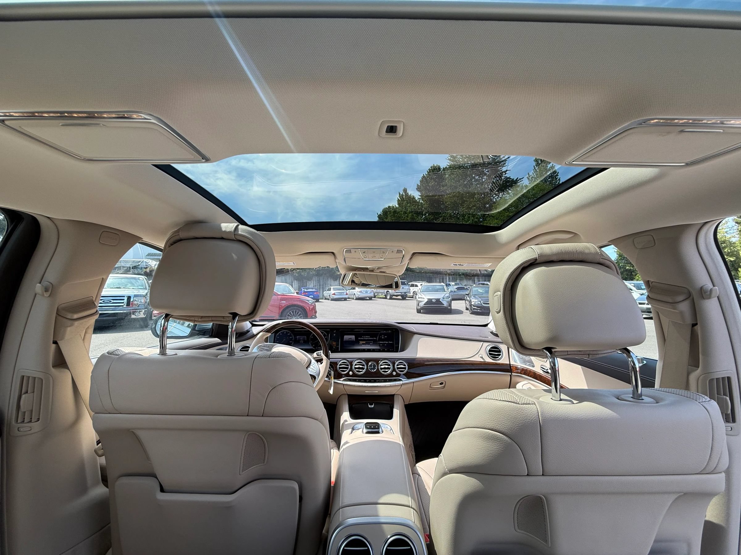 Used 2015 Mercedes-Benz S 550 4MATIC Sedan image 42