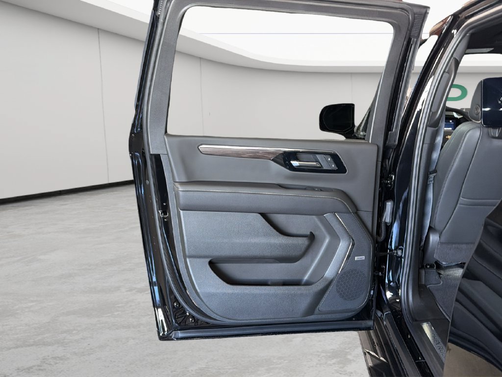 New 2026 Chevrolet Suburban Premier AWD/4WD image 41