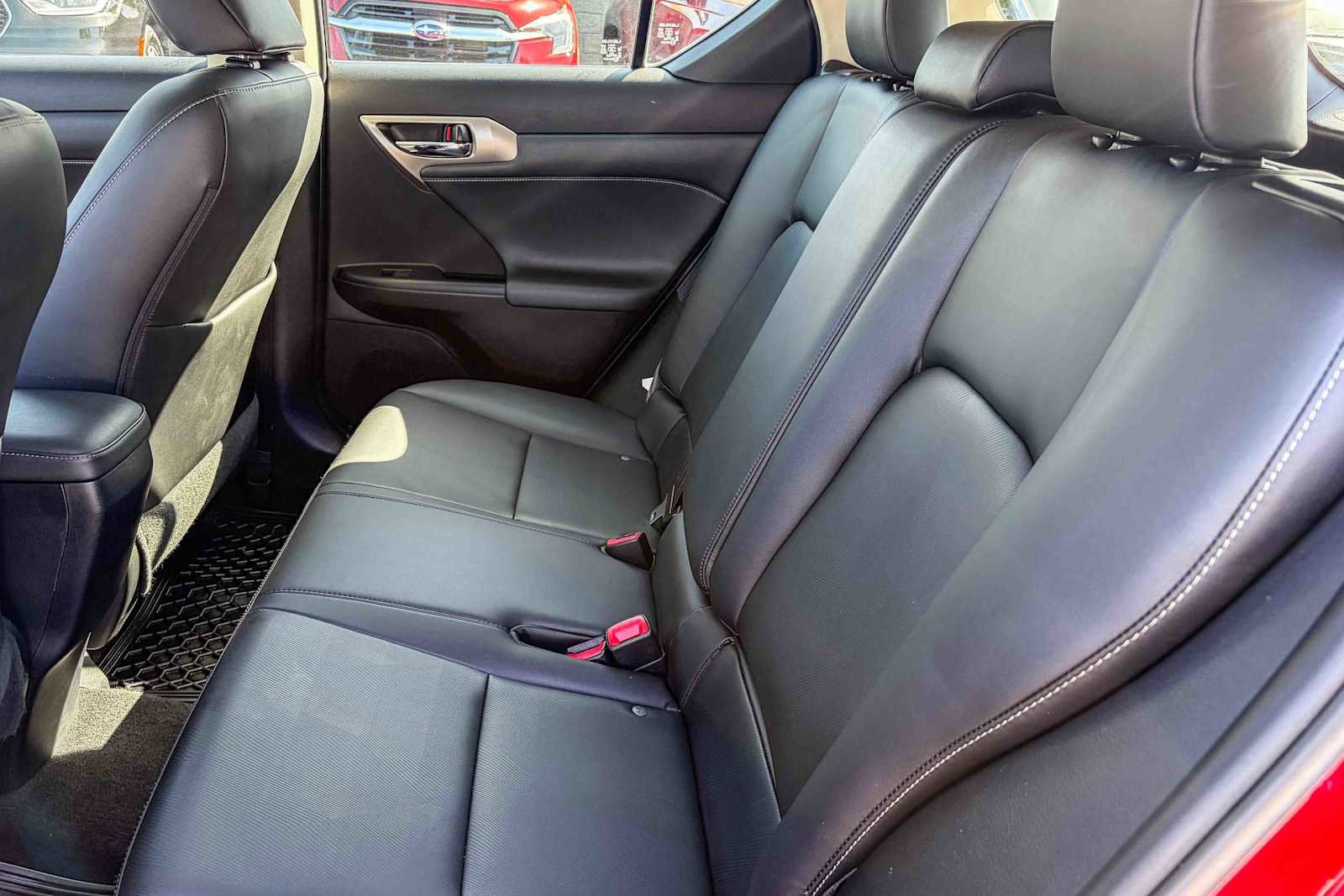 Used 2014 Lexus CT 200h image 18