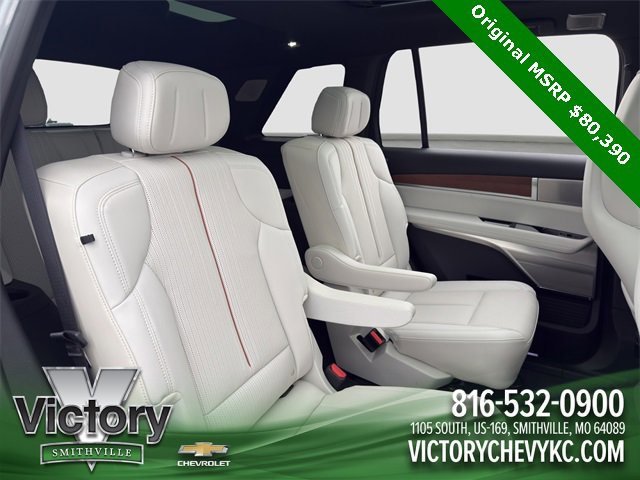 Used 2026 Cadillac Vistiq Sport image 18