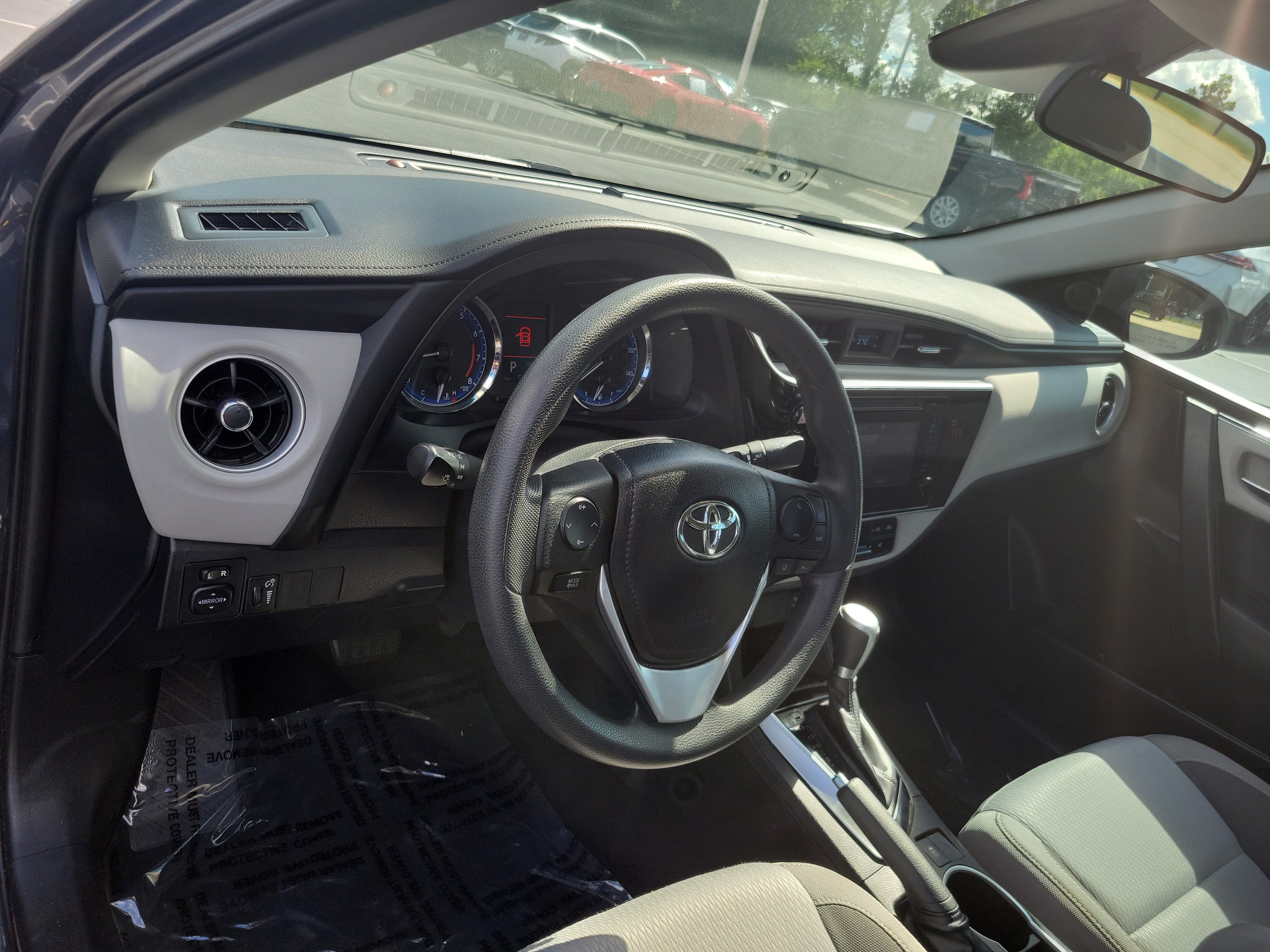 Certified 2018 Toyota Corolla LE FWD image 17