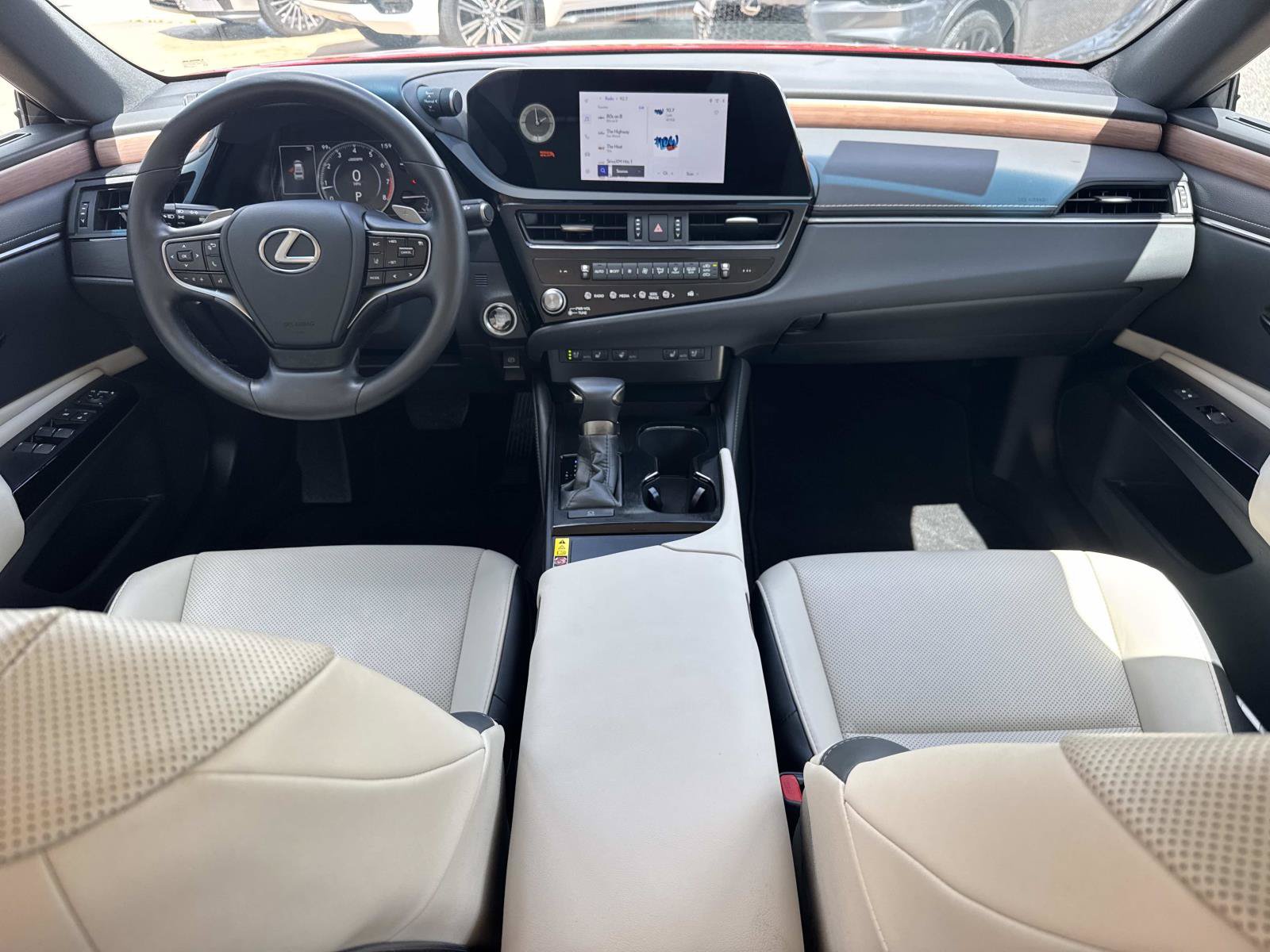 Used 2025 Lexus ES 350 w/ Premium Package FWD image 21