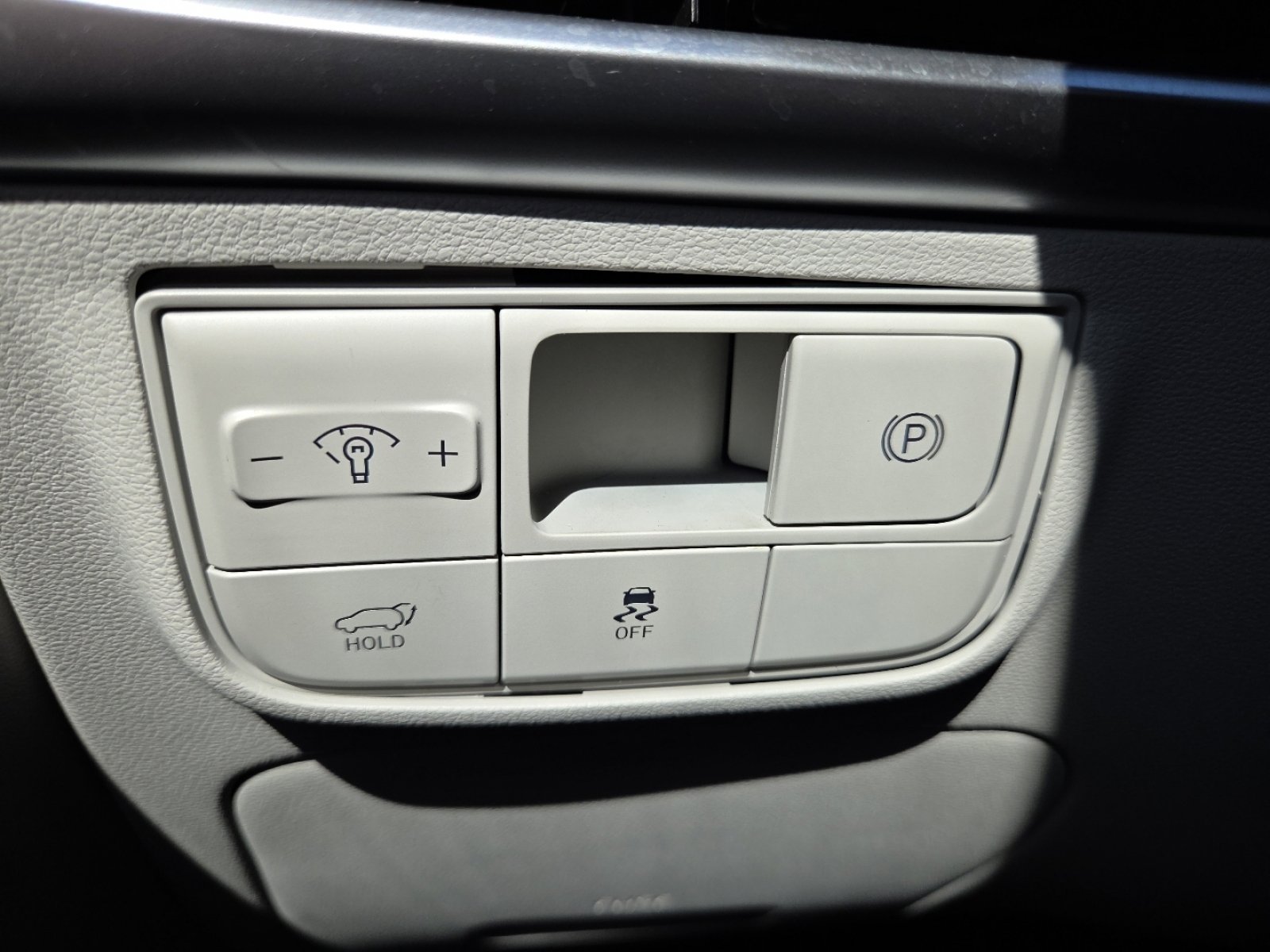 Used 2025 Hyundai Tucson Limited image 35