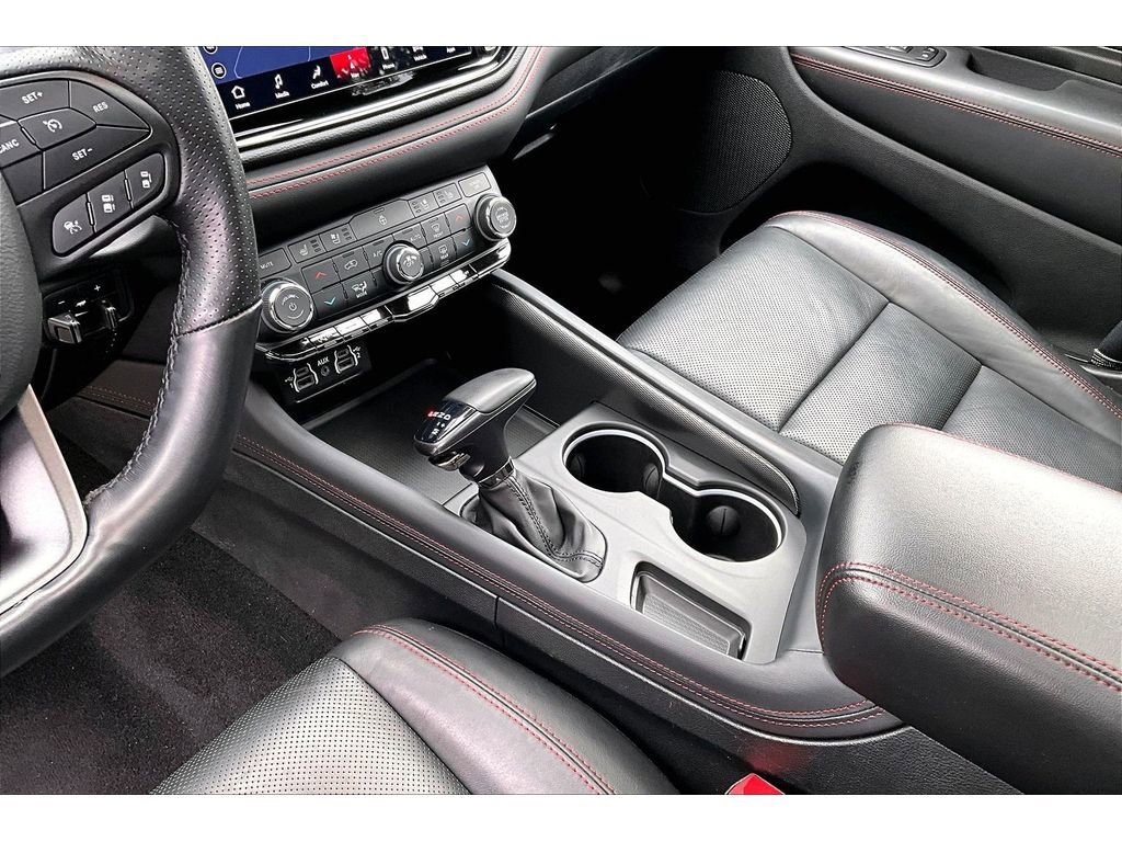 Used 2024 Dodge Durango GT AWD/4WD image 17