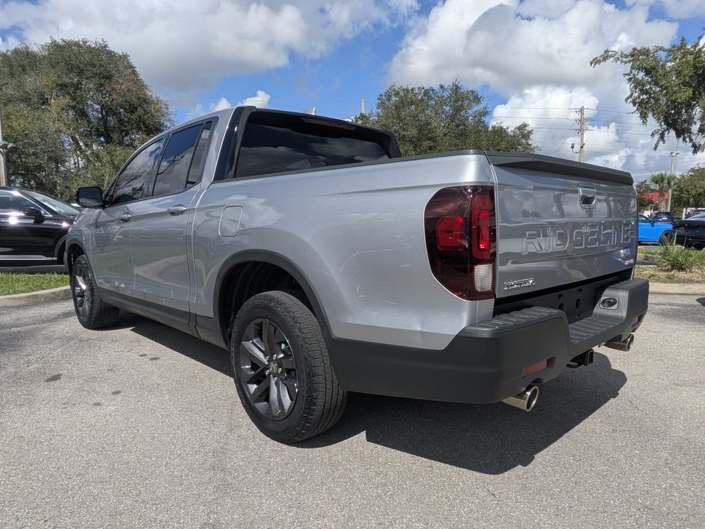 Certified 2024 Honda Ridgeline Sport image 6