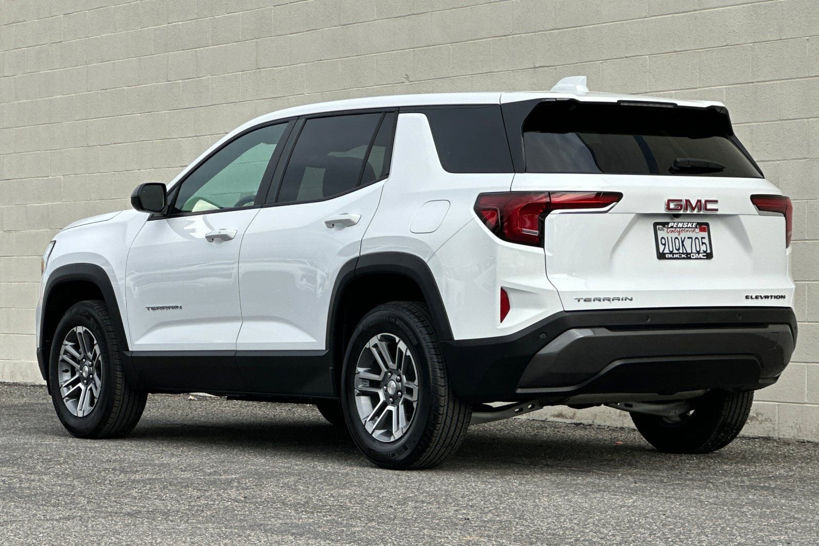 Used 2026 GMC Terrain Elevation image 6