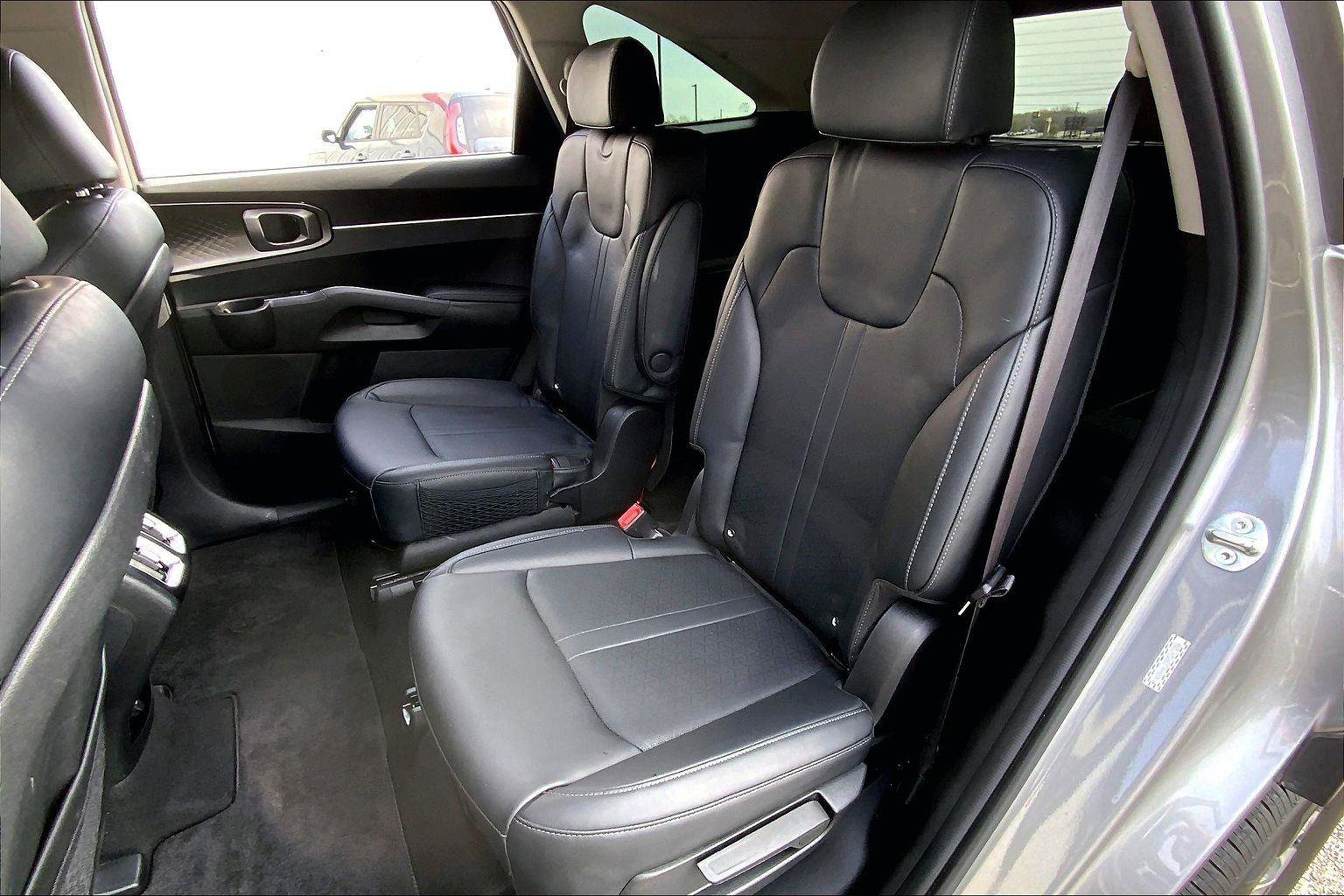 Used 2024 Kia Sorento EX w/ Panoramic Sunroof Package image 22