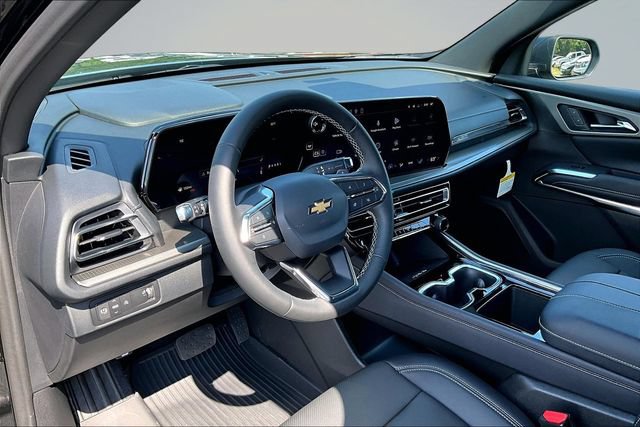 New 2027 Chevrolet Traverse LT w/ Driver Confidence Package FWD image 7