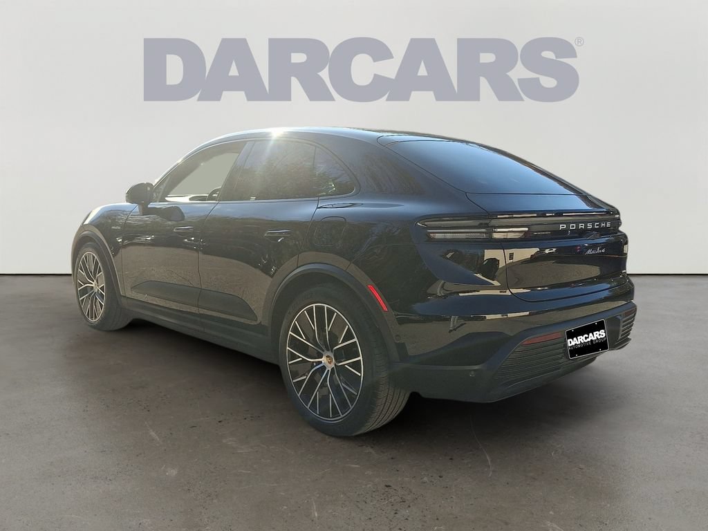 Used 2024 Porsche Macan 4 Electric AWD/4WD image 5