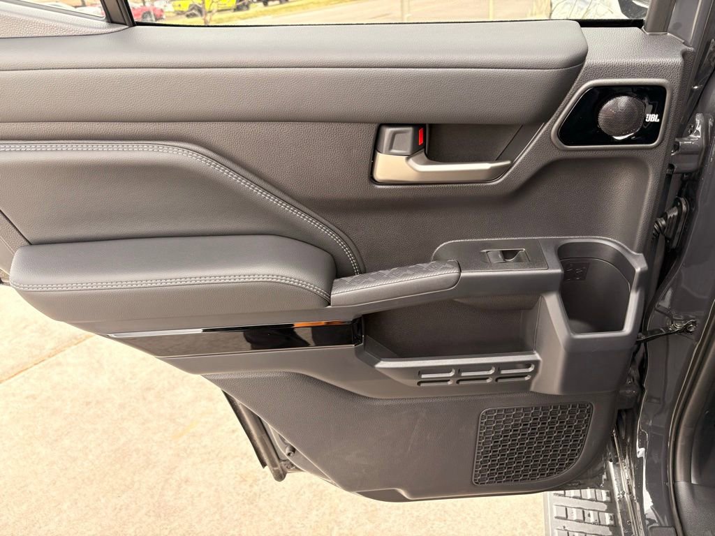 Used 2025 Toyota 4Runner Limited image 27