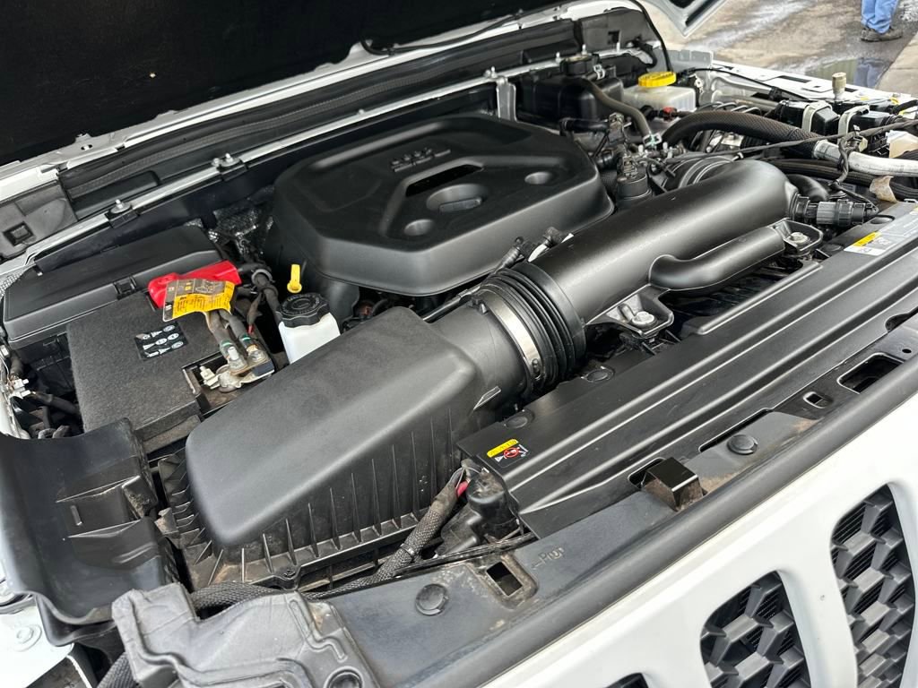 Used 2024 Jeep Wrangler Sport image 22