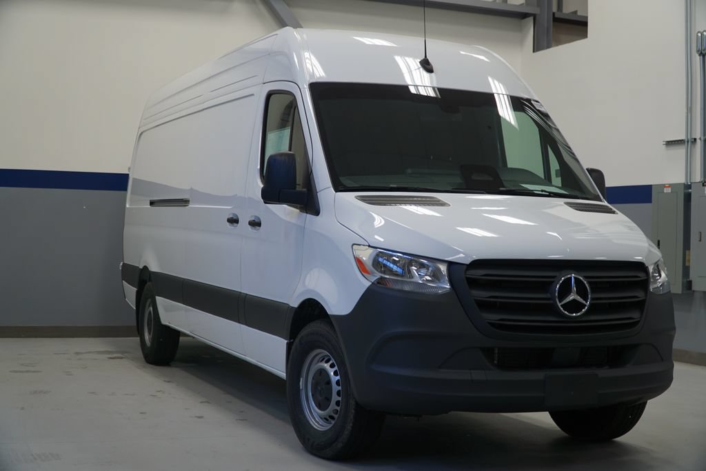 New 2025 Mercedes-Benz Sprinter 2500 image 1
