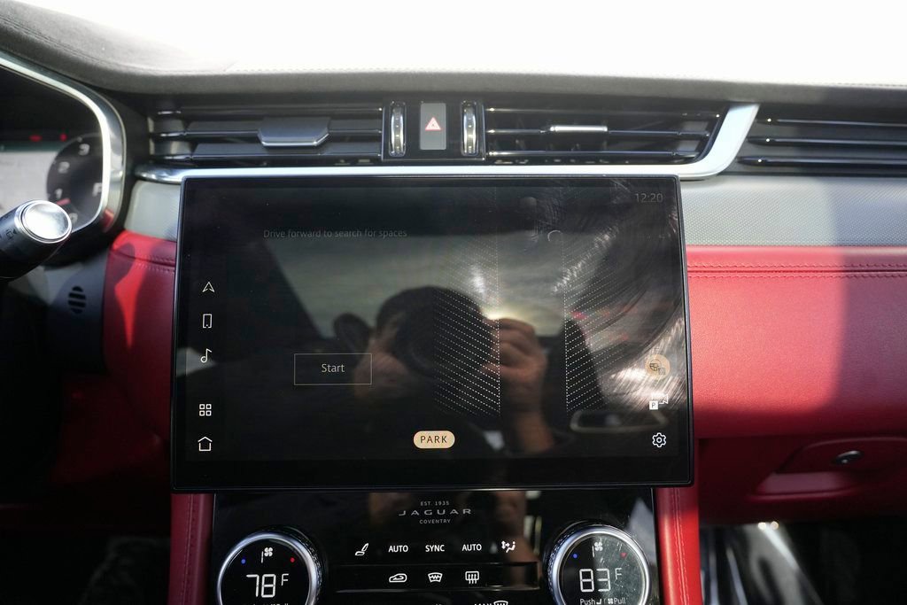 Used 2022 Jaguar F-PACE SVR image 63