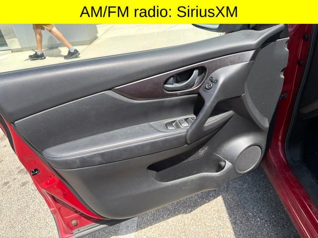 Used 2018 Nissan Rogue Sport S AWD/4WD image 8