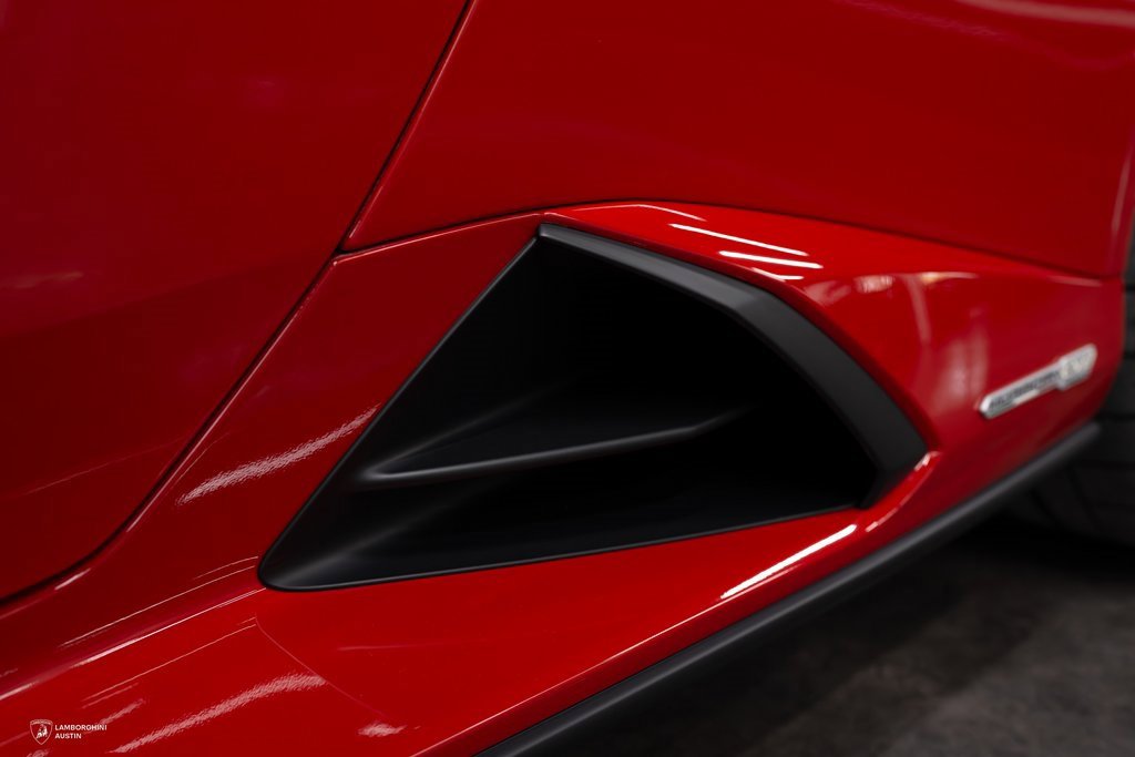 Used 2023 Lamborghini Huracan EVO image 10