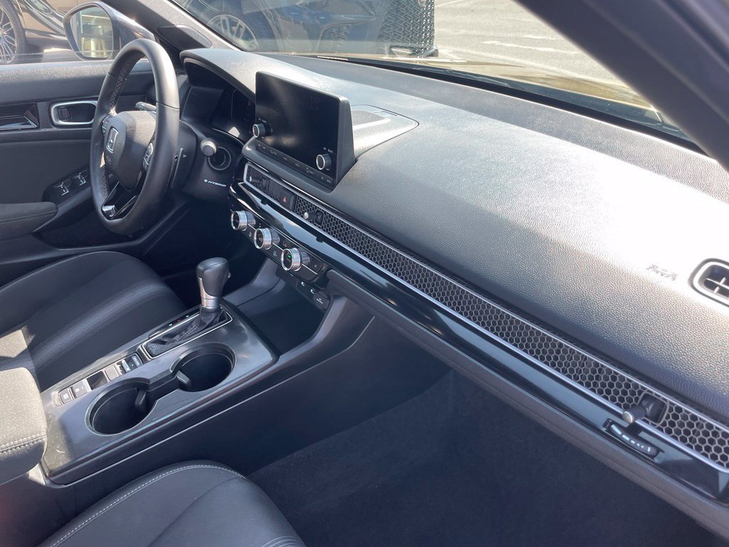 Used 2025 Honda Civic Sport image 29
