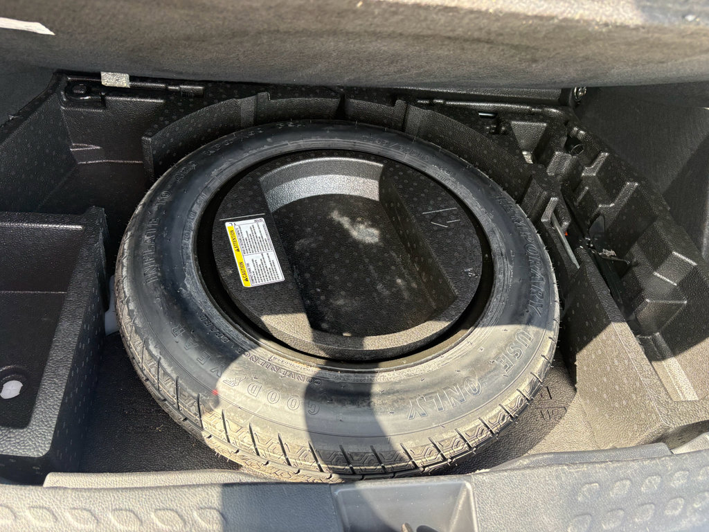 Used 2021 Toyota C-HR LE image 26