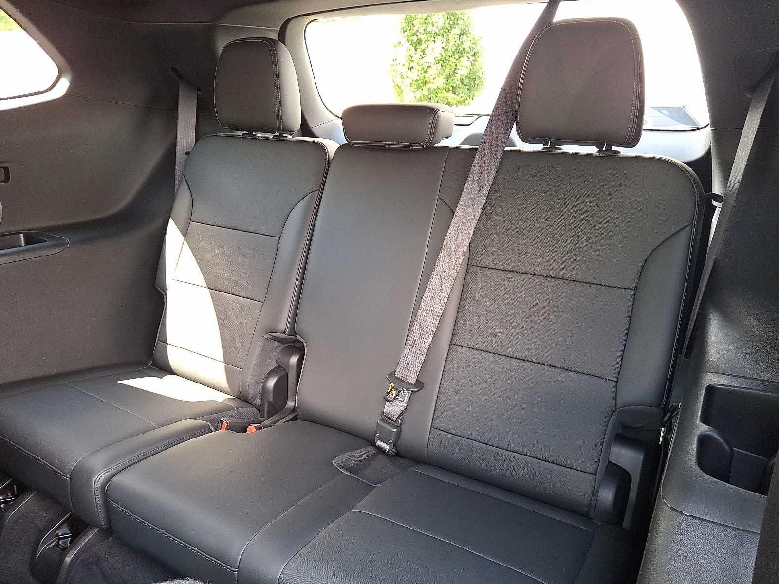 Used 2025 Buick Enclave Preferred AWD/4WD image 11
