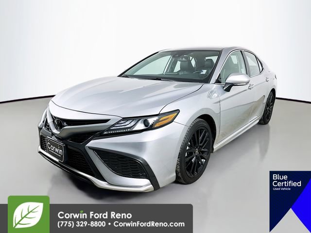 Used 2023 Toyota Camry XSE image 3