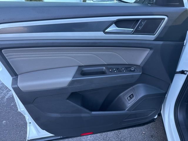 Used 2023 Volkswagen Atlas SEL R-Line image 10