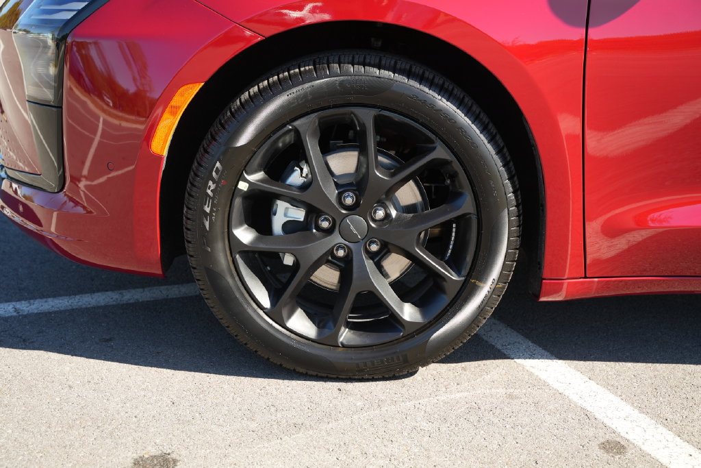 New 2027 Chrysler Pacifica Limited FWD image 9
