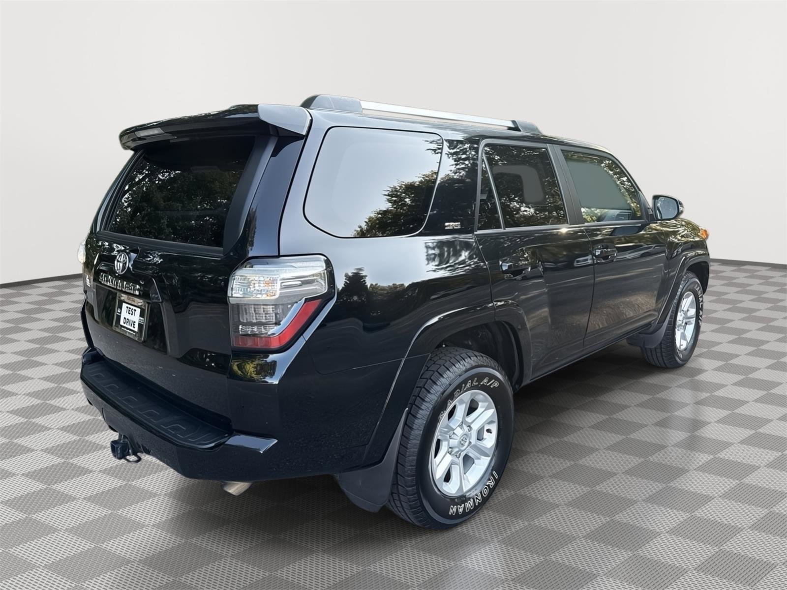 Used 2023 Toyota 4Runner SR5 Premium image 5