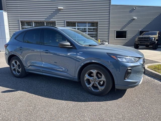 Used 2023 Ford Escape ST-Line w/ Tech Pack #1 image 2