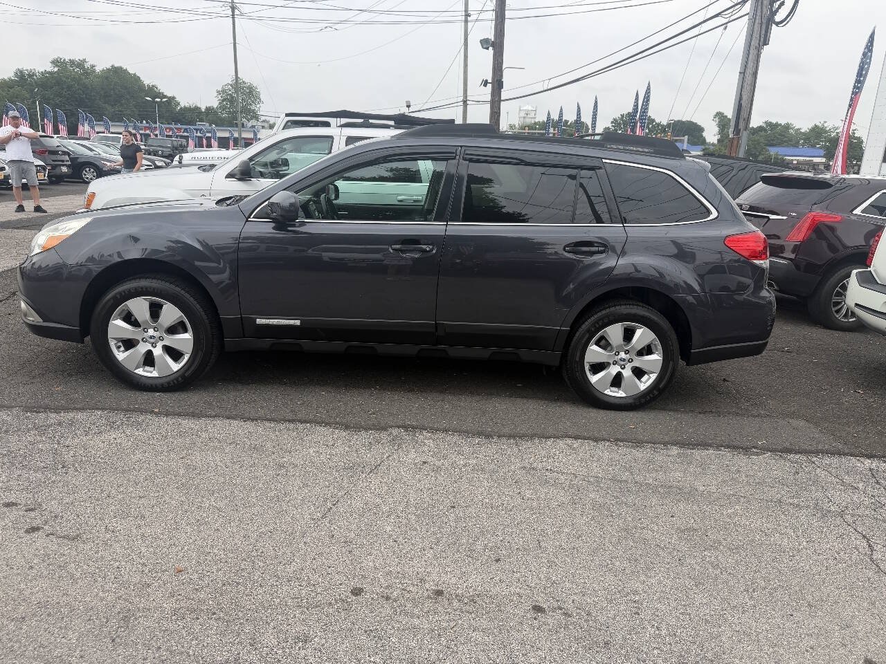 Used 2011 Subaru Outback 2.5i Limited w/ PWR Moonroof Pkg