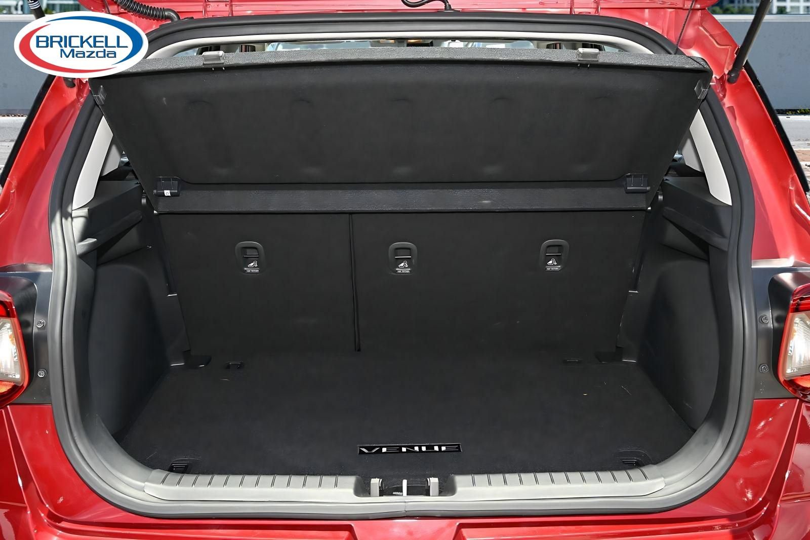 Used 2023 Hyundai Venue SEL FWD image 14