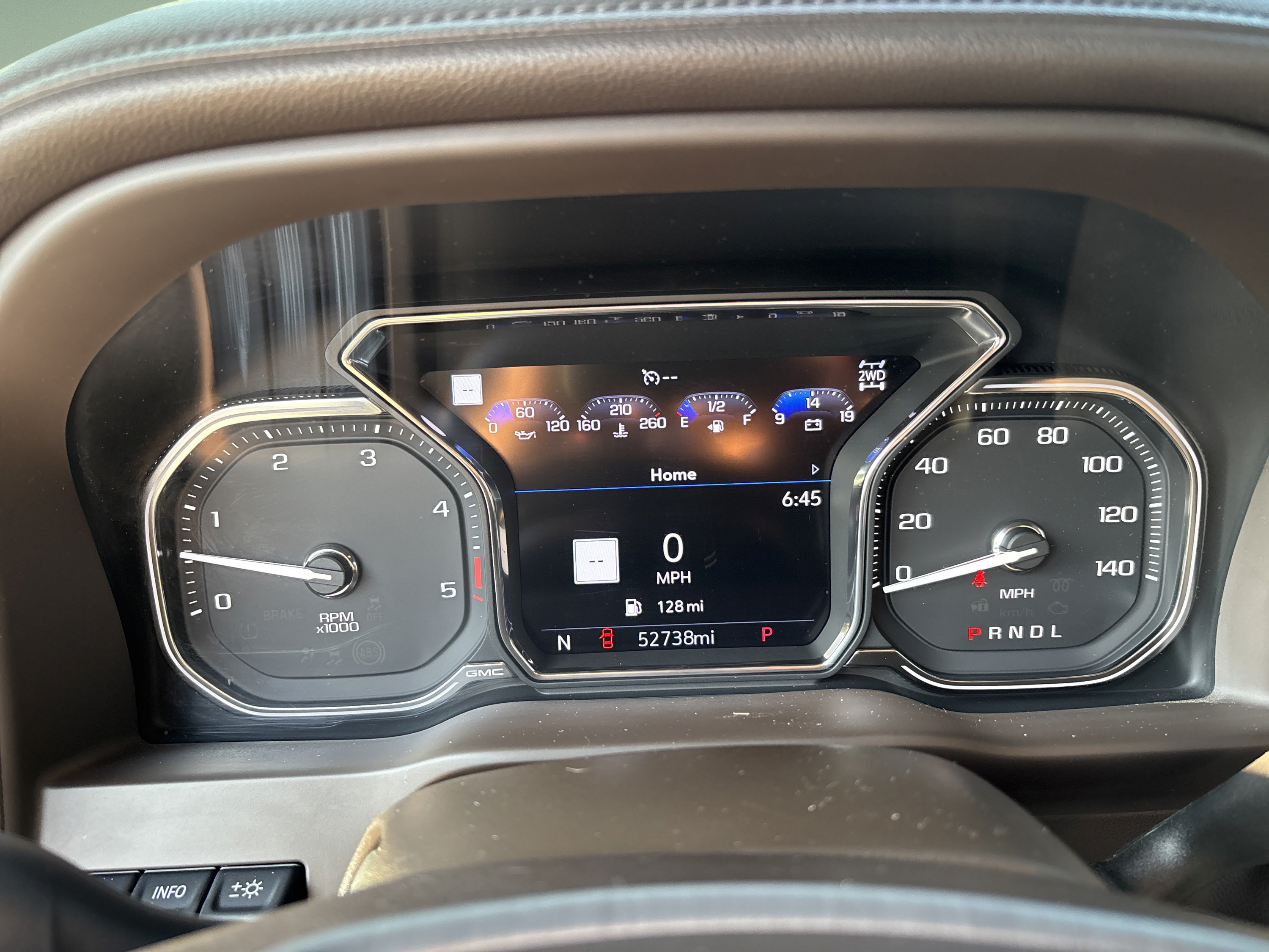 Used 2022 GMC Sierra 2500 Denali w/ Denali Ultimate Package AWD/4WD image 14