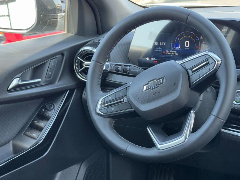 New 2026 Chevrolet Equinox LT image 8