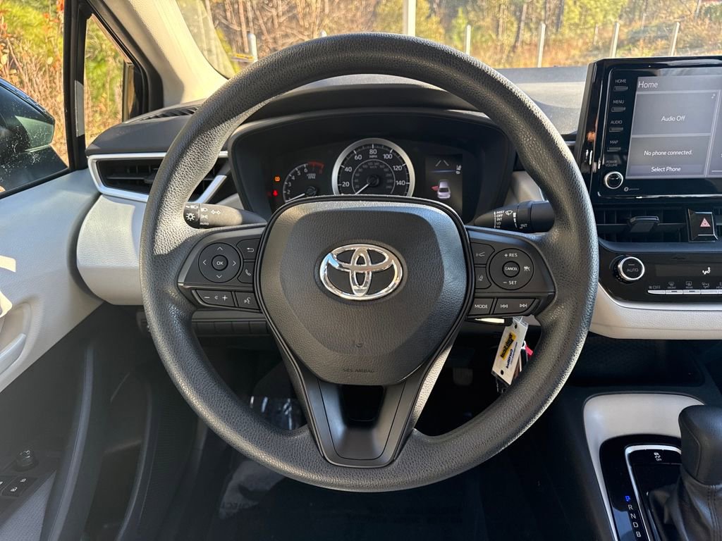 Used 2022 Toyota Corolla LE image 18