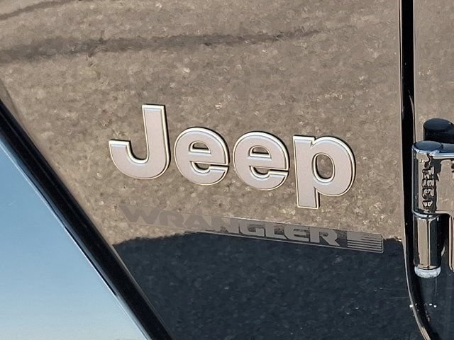 Certified 2024 Jeep Wrangler Unlimited Rubicon 392 AWD/4WD image 37