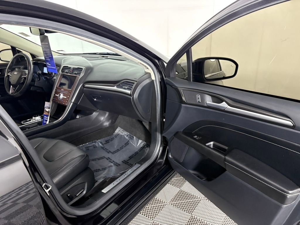 Certified 2020 Ford Fusion Titanium image 33
